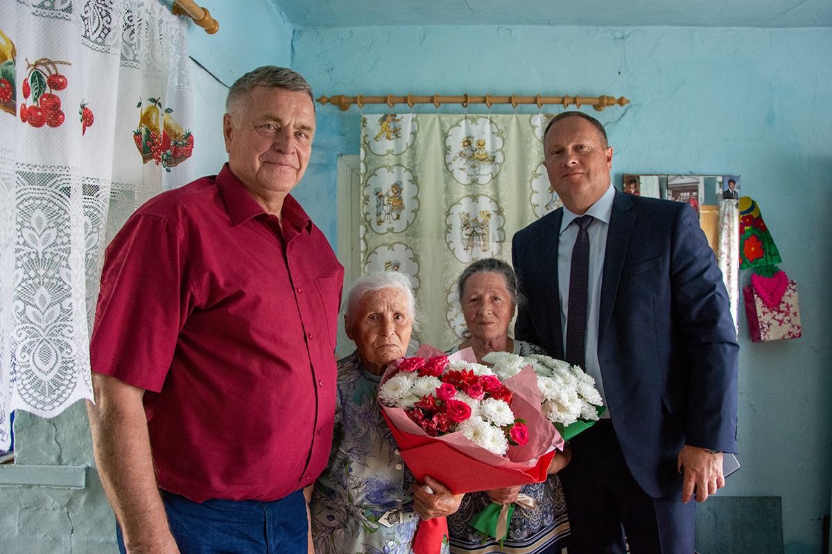 В Ачинске стало на одного долгожителя больше.