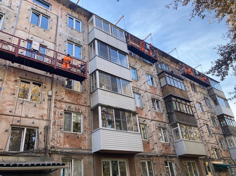 В Ачинске продолжается капитальный ремонт общего имущества многоквартирных домов.