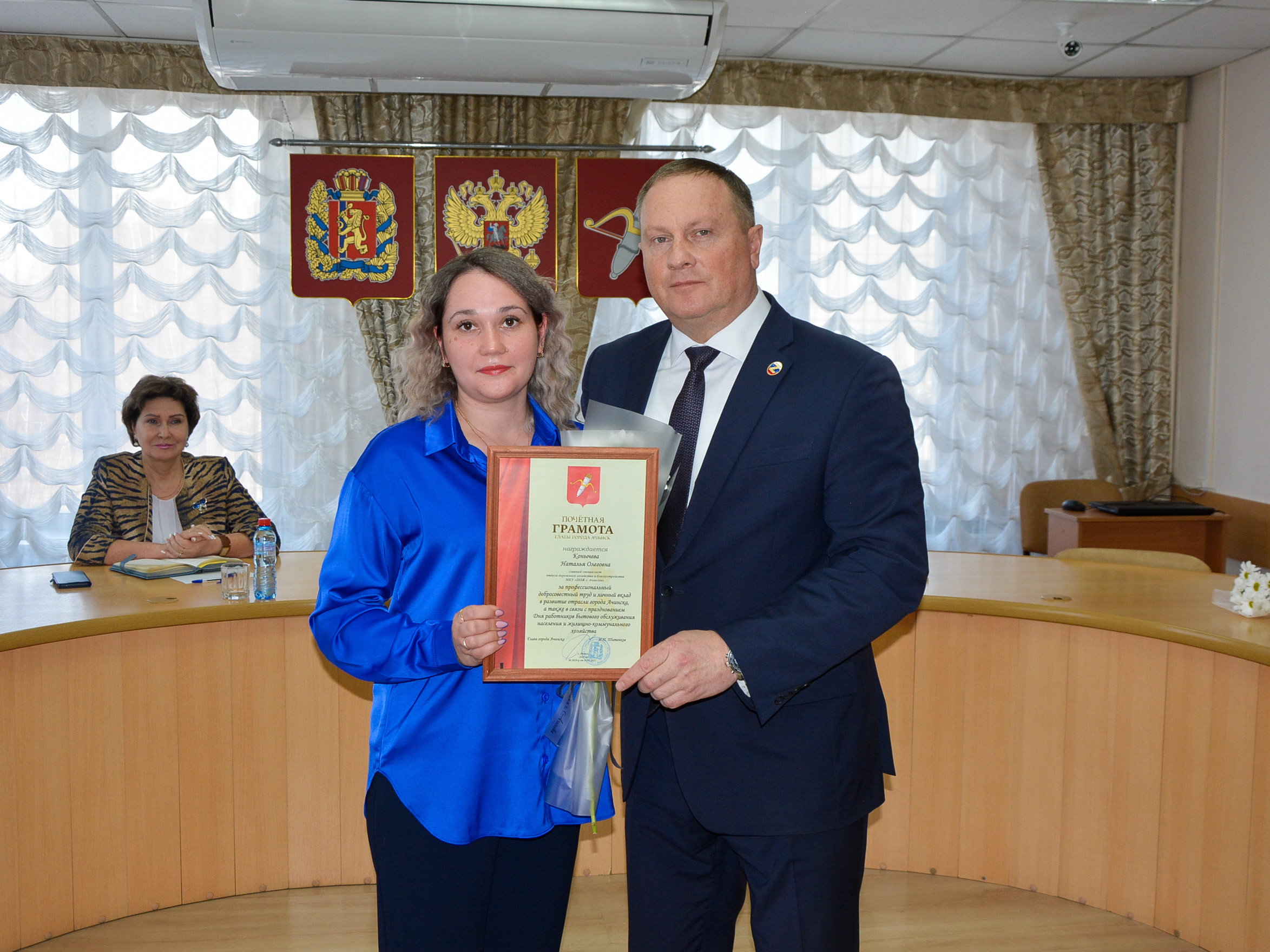 В Ачинске отметили сотрудников жилищно-коммунальной сферы.