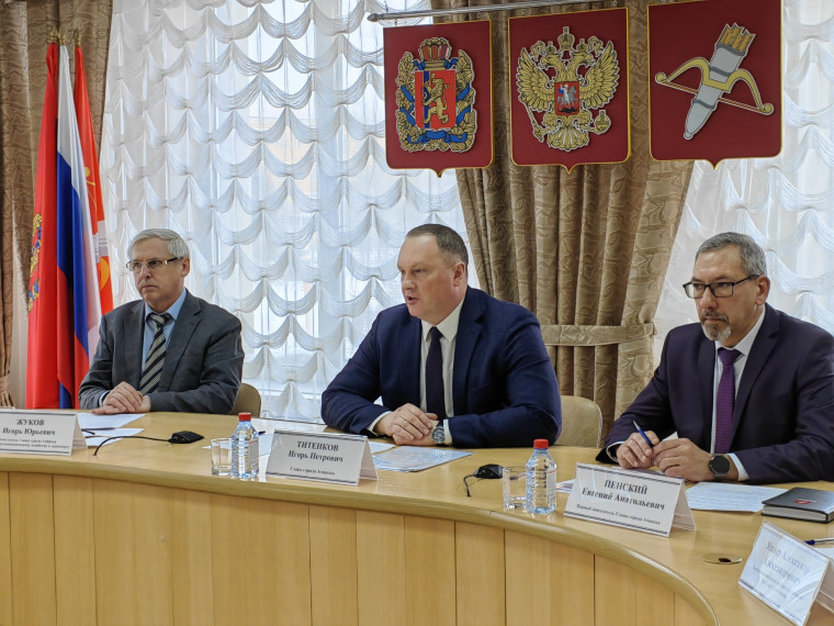 Общественный Совет по ЖКХ обсудил программу капитального ремонта многоквартирных жилых домов, новые номинации конкурса по благоустройству и ситуацию с размещением нестационарных торговых объектов на придомовых территориях. Общественный Совет по ЖКХ обсудил программу капитального ремонта многоквартирных жилых домов, новые номинации конкурса по благоустройству и ситуацию с размещением нестационарных торговых объектов на придомовых территориях.
