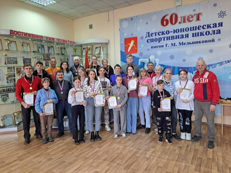 В Ачинске состоялись соревнования по стрельбе, посвященные Дню Победы. В Ачинске состоялись соревнования по стрельбе, посвященные Дню Победы.