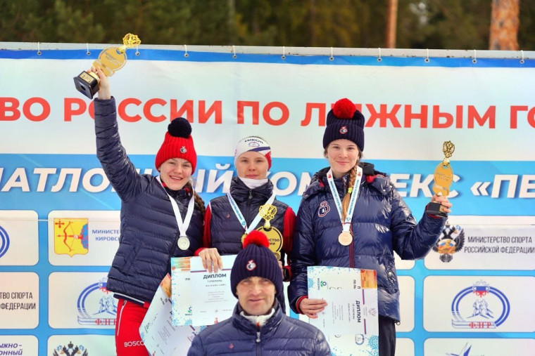 Ачинка Руслана Дьякова стала двукратным бронзовым призёром Первенства России по лыжным гонкам. Ачинка Руслана Дьякова стала двукратным бронзовым призёром Первенства России по лыжным гонкам.